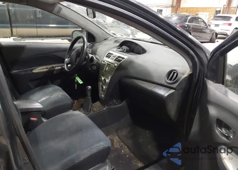 2007 Toyota Yaris z USA, uszkodzony, nr VIN JTDBT923071101832